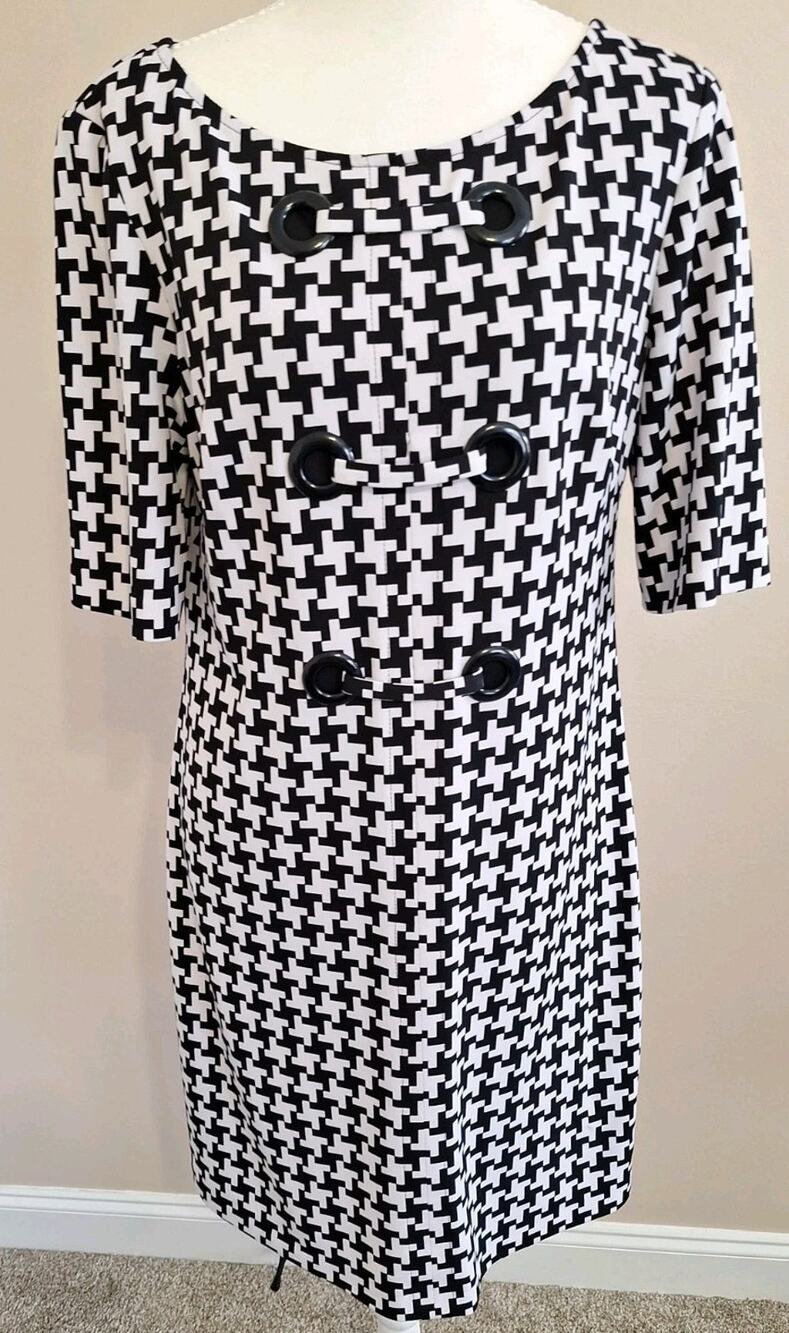 Joseph Ribkoff Black White Half Sleeve Dress SZ 10 Lined Inside.